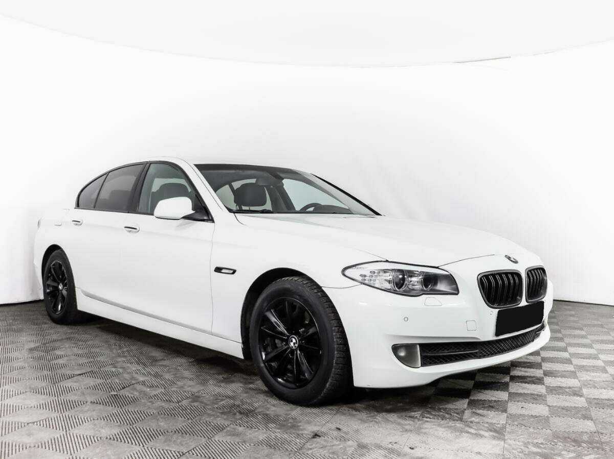 BMW 5 серии 528i xDrive, 2013 Фото №3