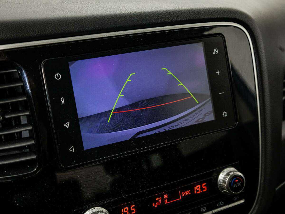 Mitsubishi Outlander, 2021 Фото №14