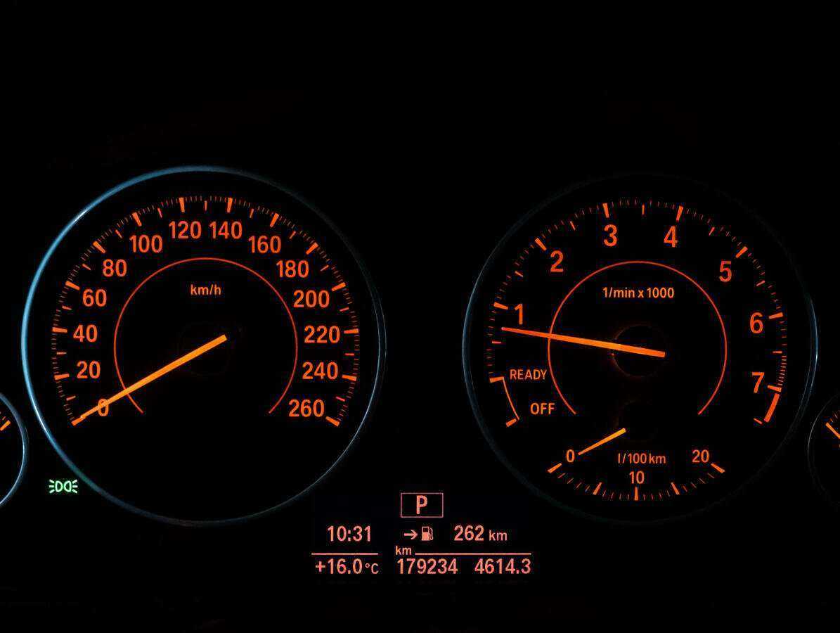 BMW 3 серии 320i xDrive, 2017 Фото №21