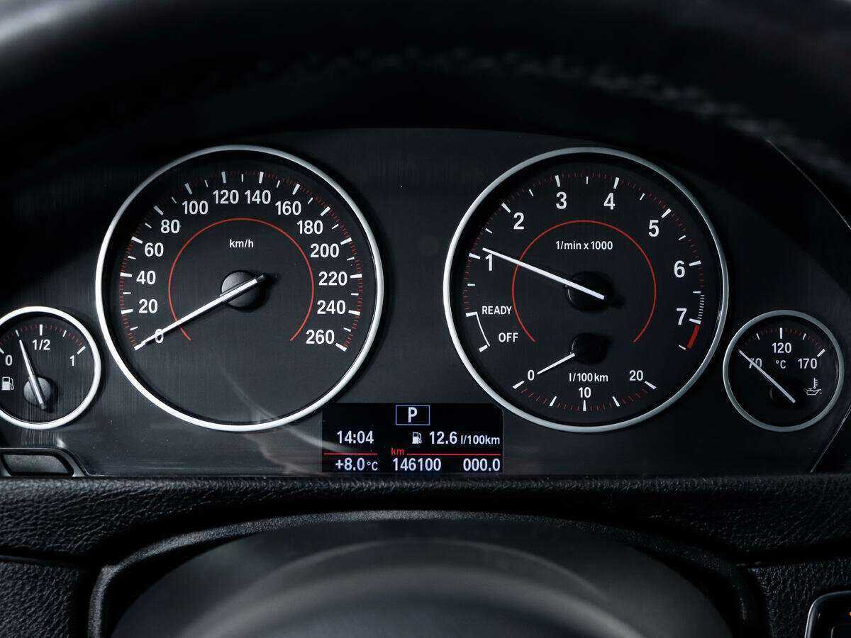 BMW 3 серии 320i xDrive, 2018 Фото №16