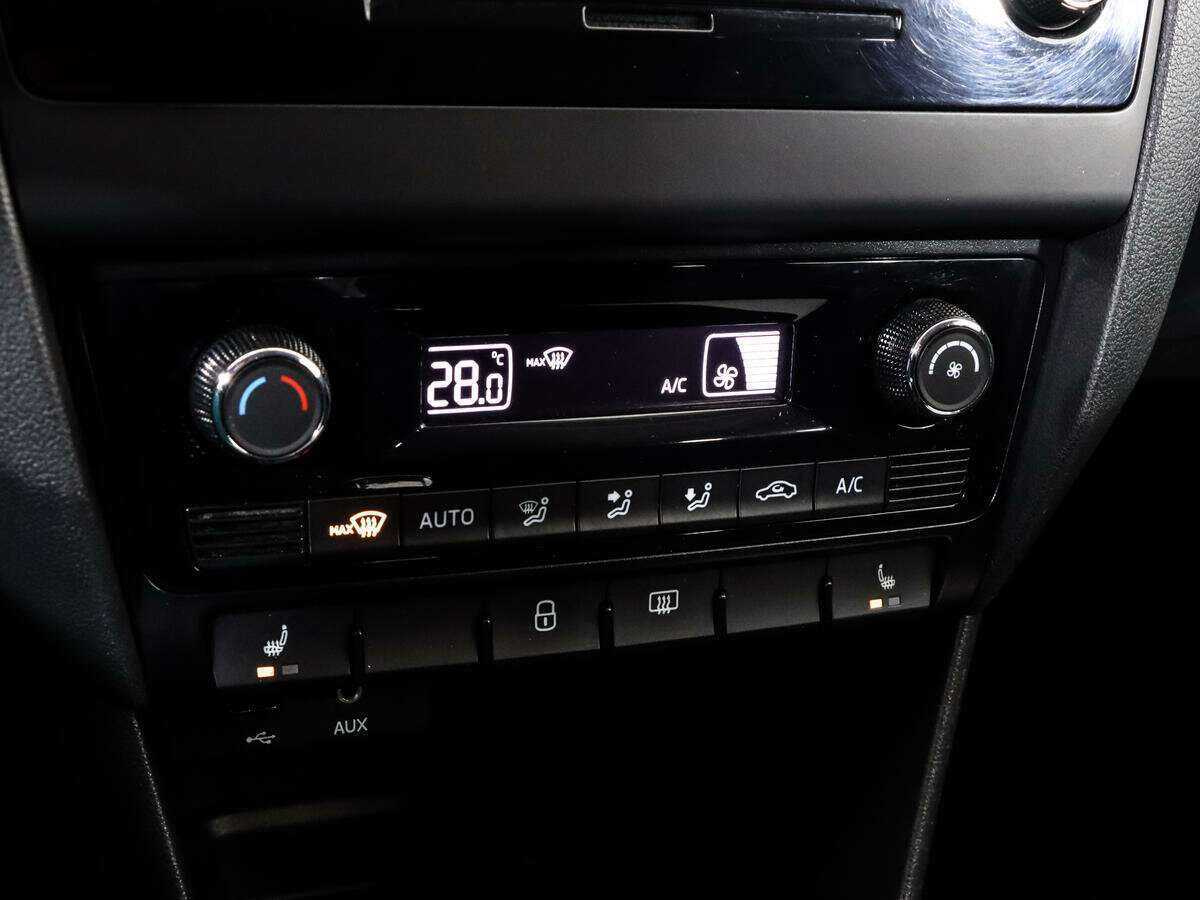 Skoda Rapid, 2016 Фото №12