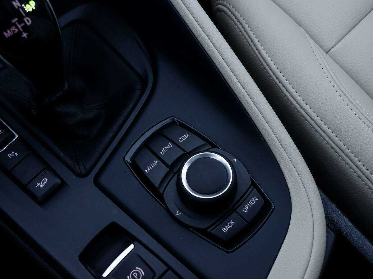 BMW X1 18d xDrive, 2019 Фото №13