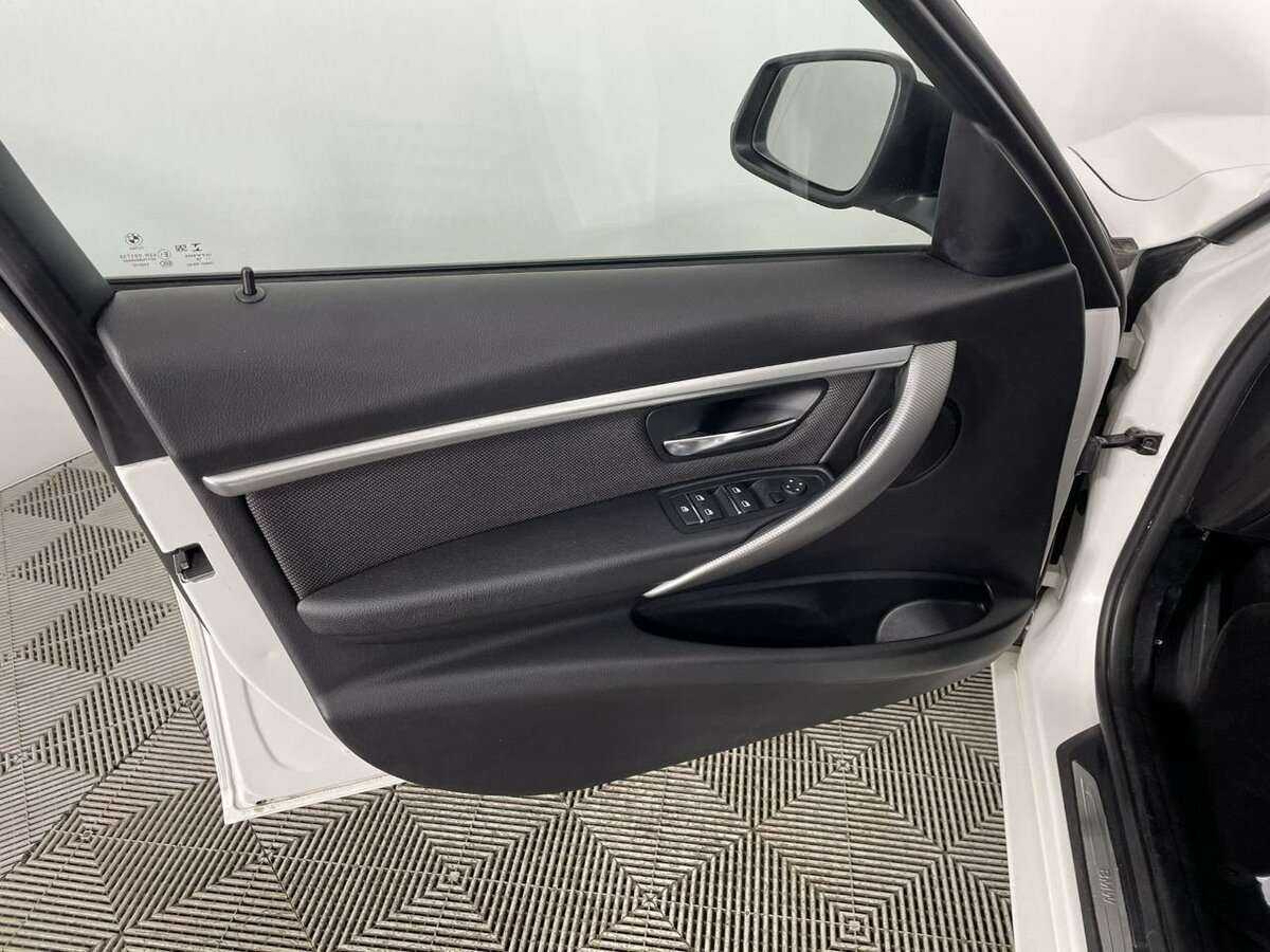 BMW 3 серии 320d xDrive, 2018 Фото №8