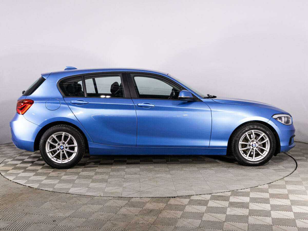BMW 1 серии 118i, 2018 Фото №4