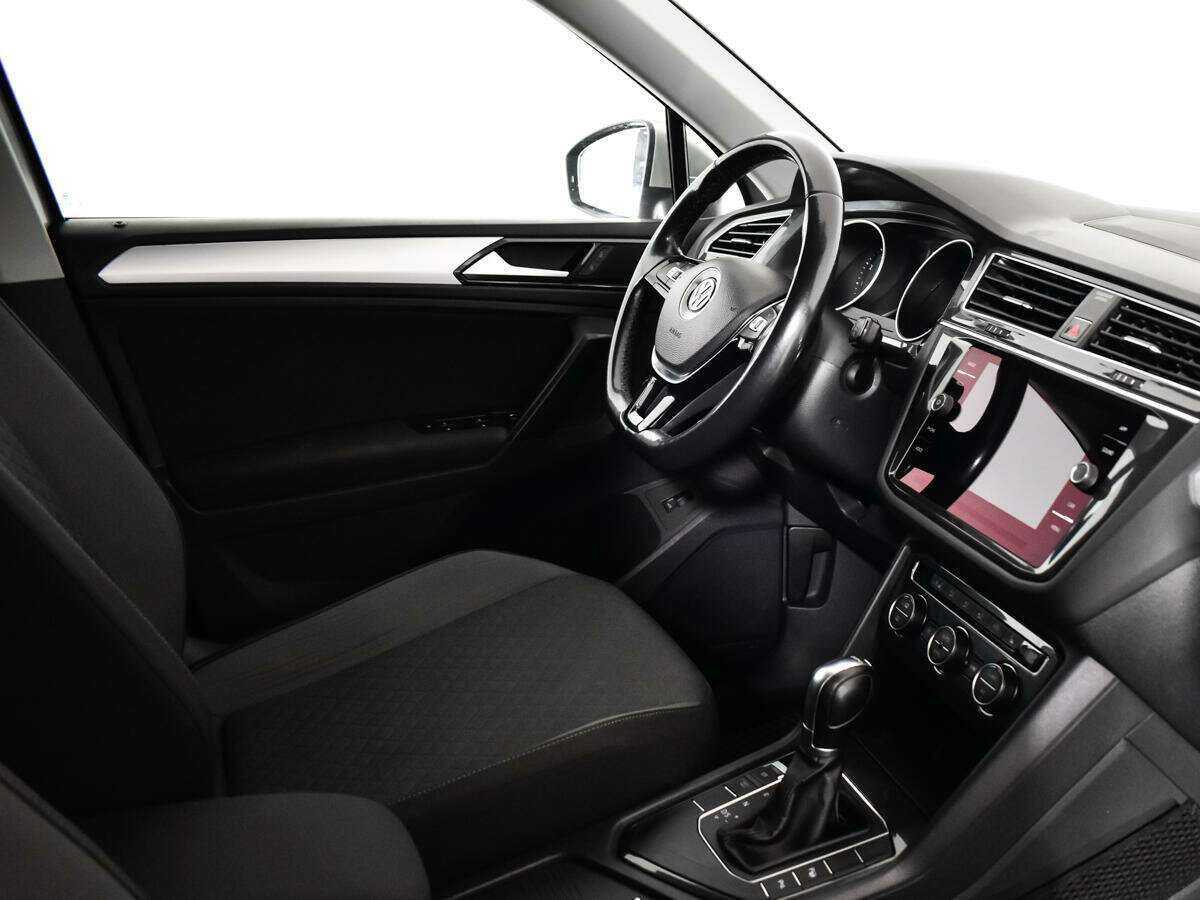 Volkswagen Tiguan, 2017 Фото №9