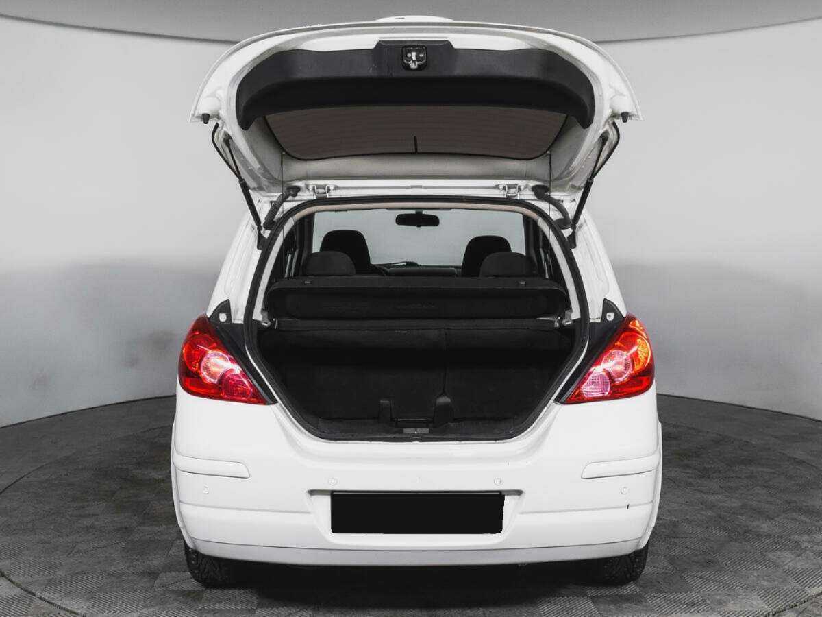 Nissan Tiida, 2013 Фото №16