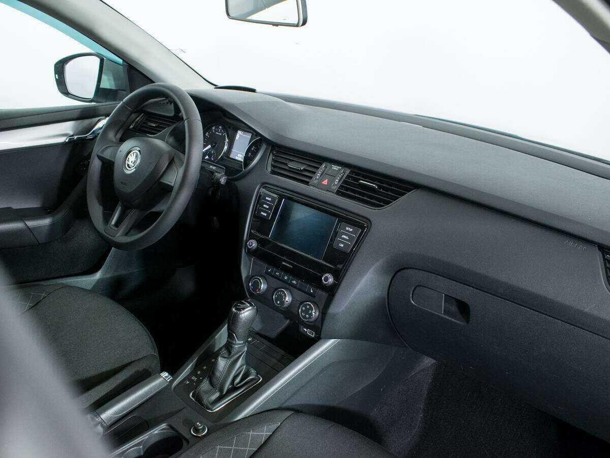 Skoda Octavia, 2018 Фото №9