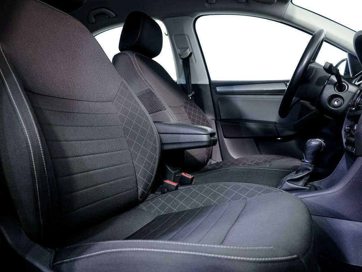 Skoda Rapid, 2017 Фото №11