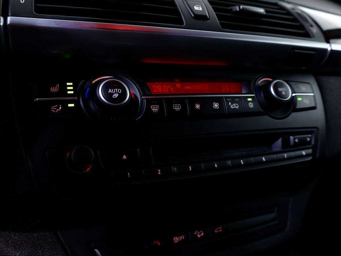 BMW X5 35i, 2013 Фото №16