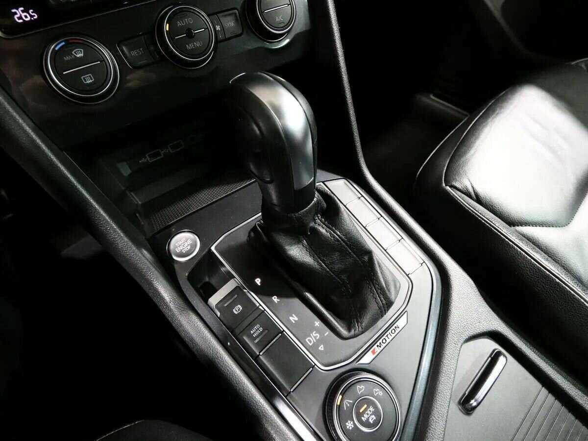 Volkswagen Tiguan, 2020 Фото №24