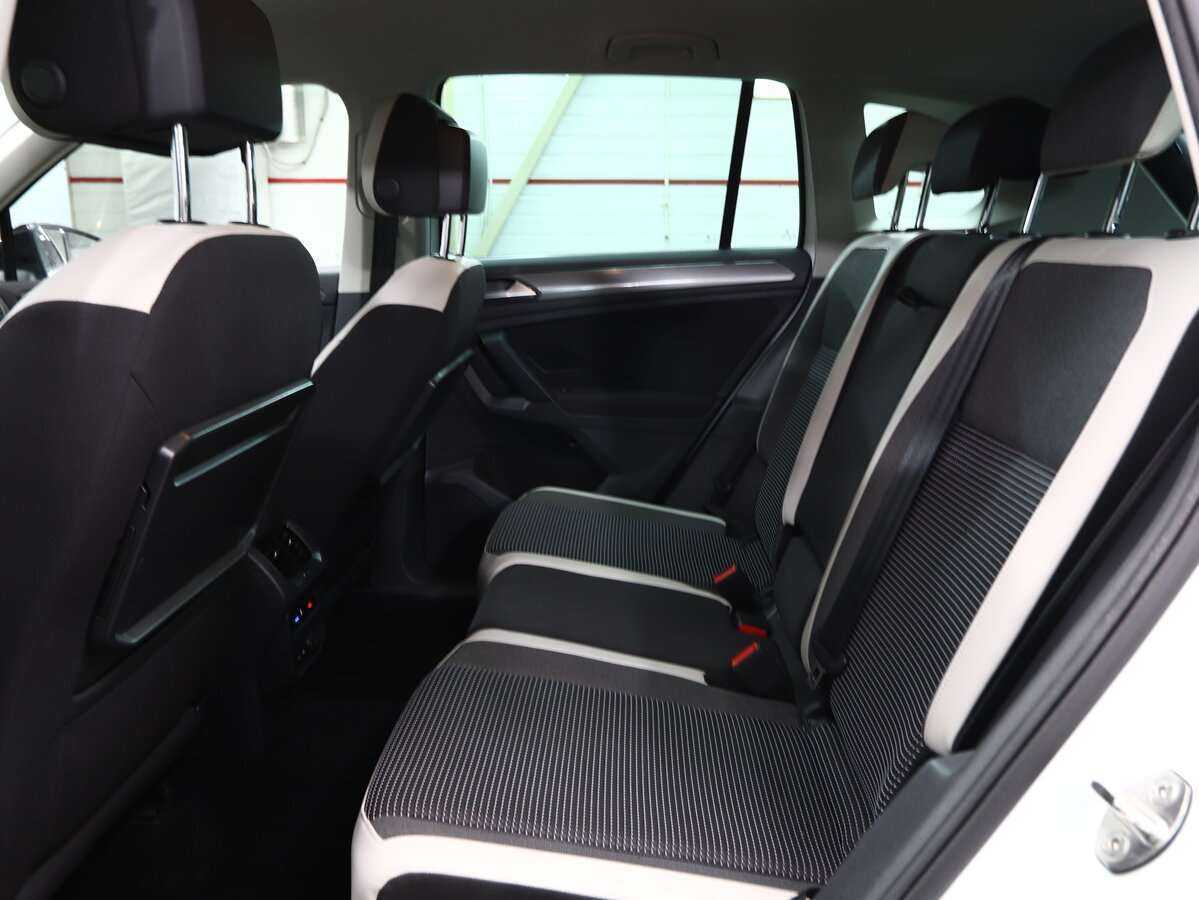 Volkswagen Tiguan, 2019 Фото №13