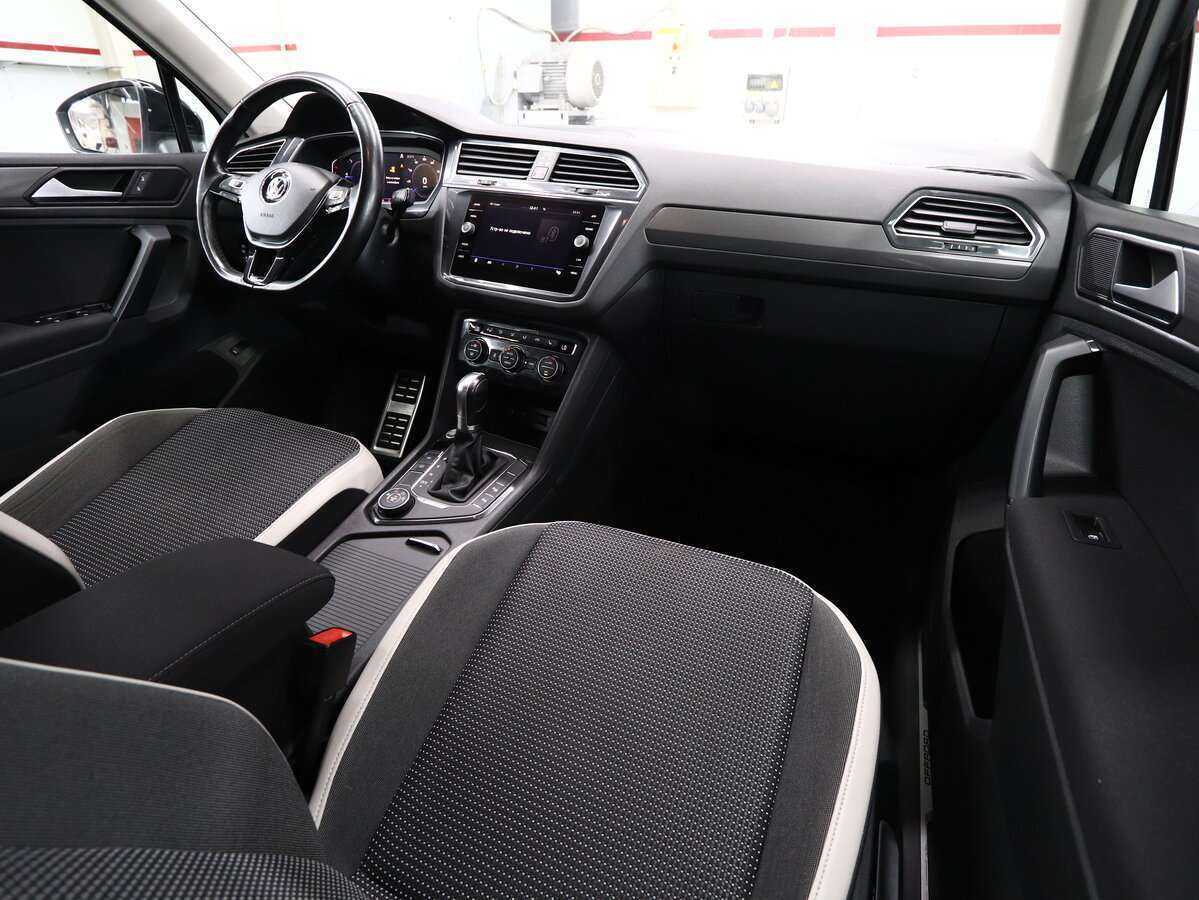 Volkswagen Tiguan, 2019 Фото №17