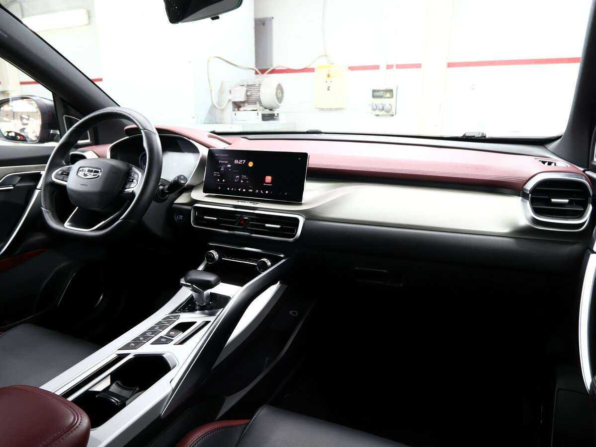 Geely Coolray, 2022 Фото №11