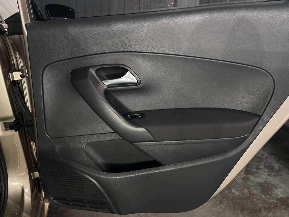 Volkswagen Polo, 2017 Фото №21