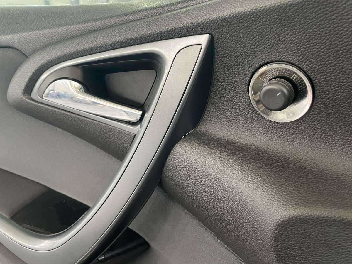 Opel Astra GTC, 2012 Фото №19