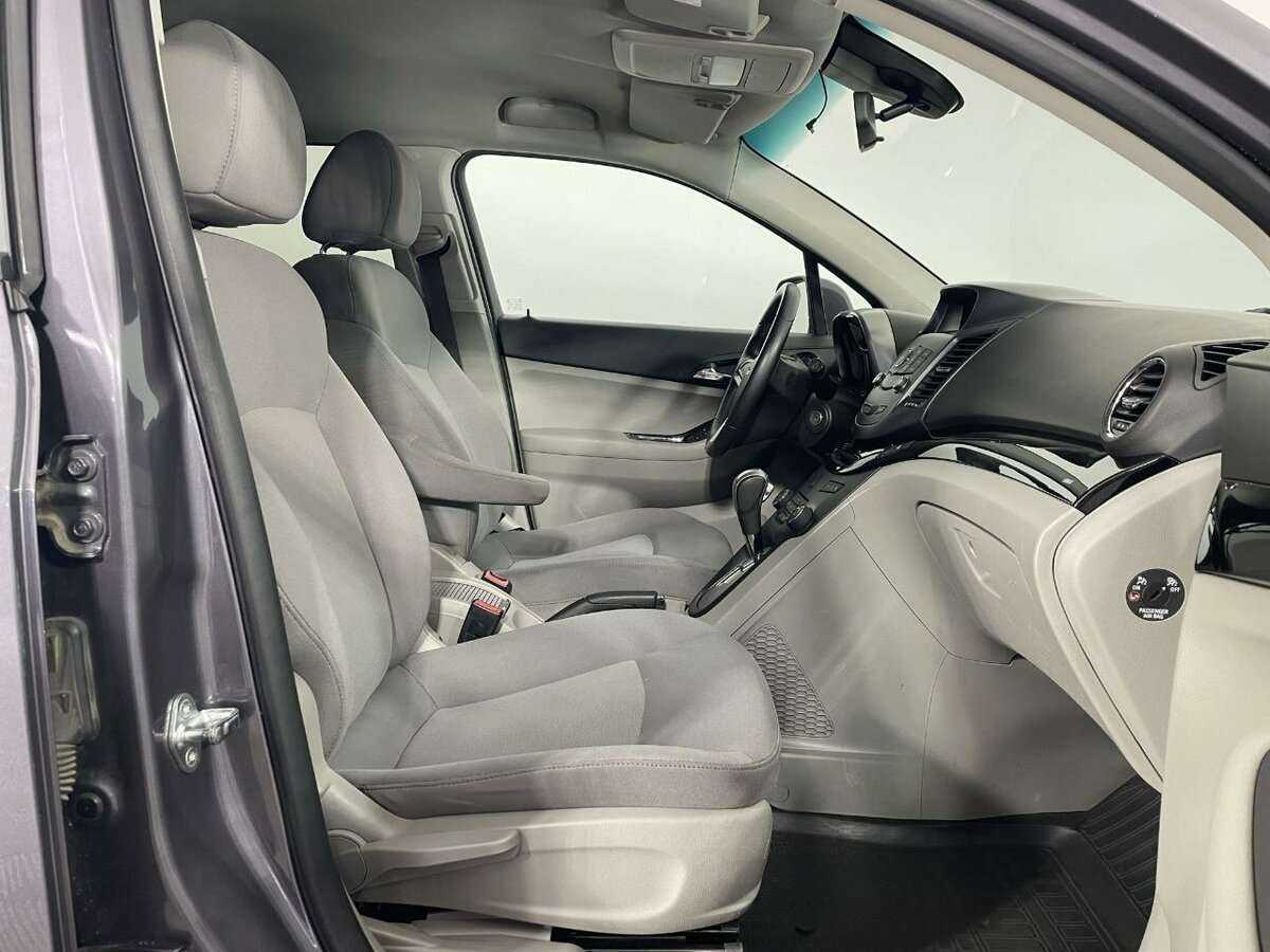 Chevrolet Orlando, 2013 Фото №14