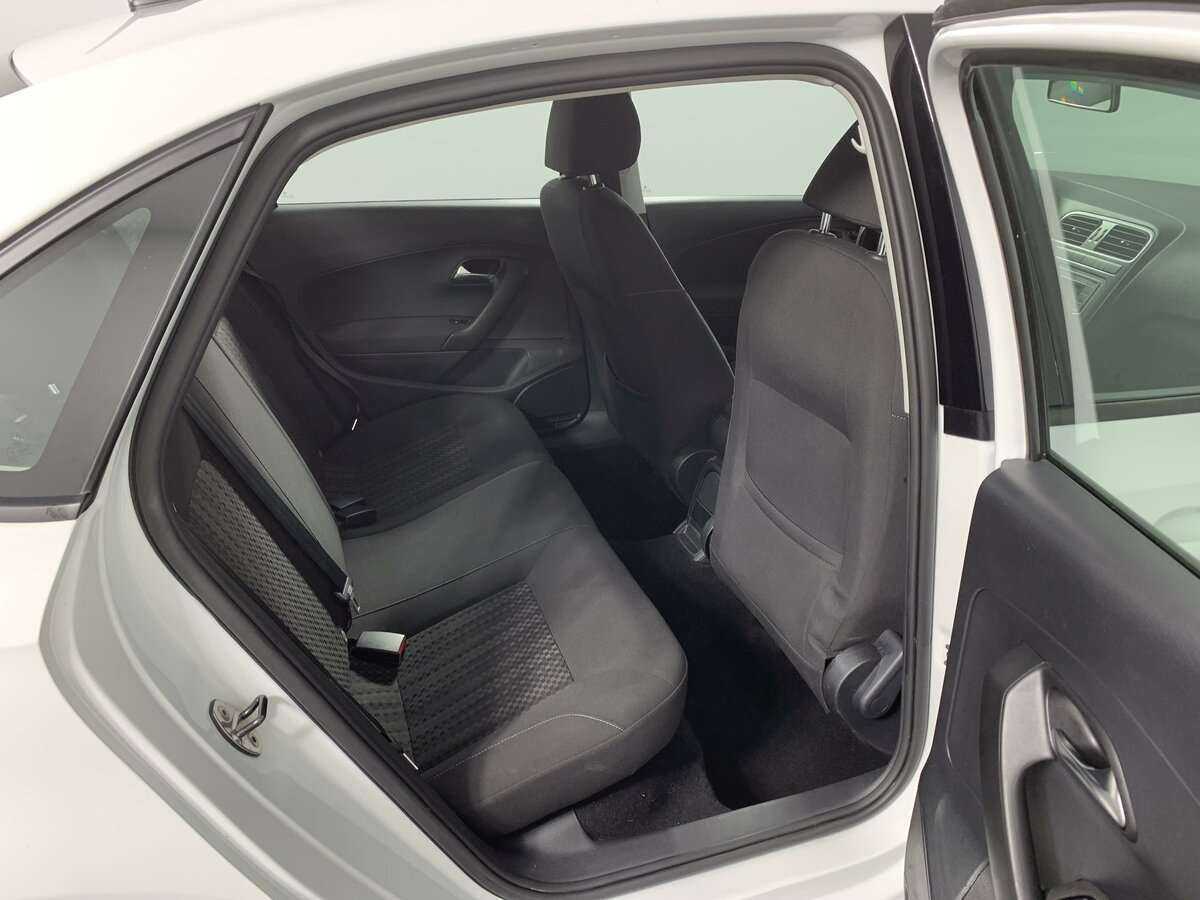 Volkswagen Polo, 2019 Фото №15