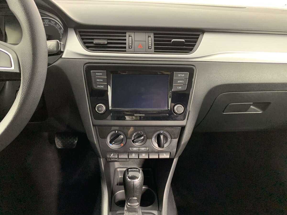 Skoda Rapid, 2019 Фото №11