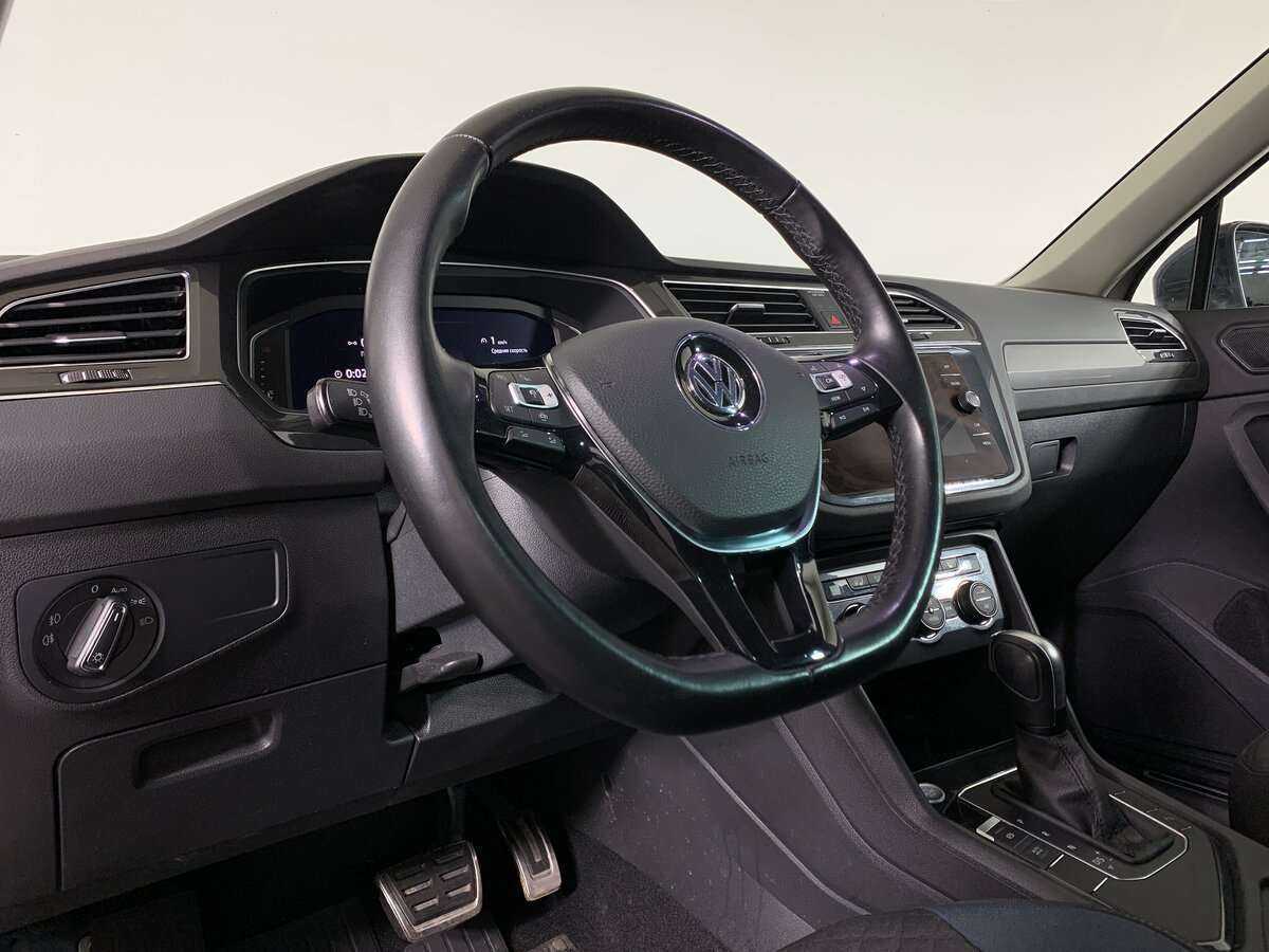 Volkswagen Tiguan, 2020 Фото №10