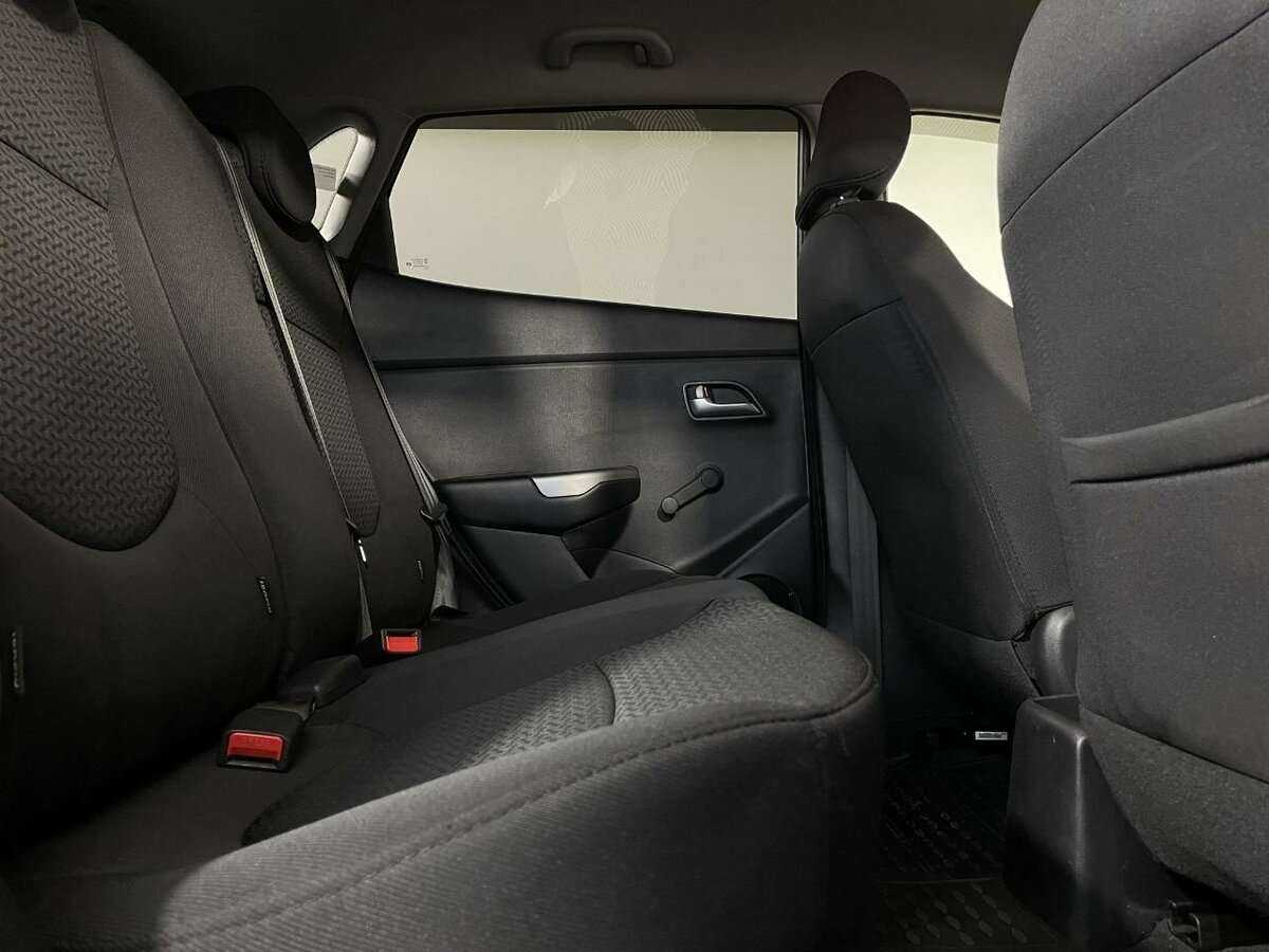 Kia Rio, 2016 Фото №17