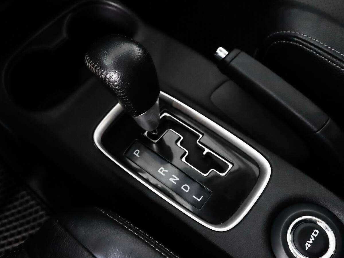 Mitsubishi Outlander, 2013 Фото №11