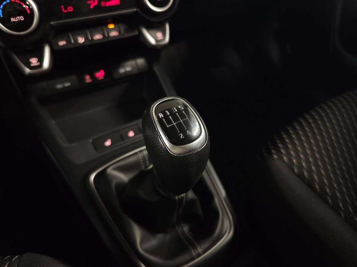 Kia Rio, 2020 Фото №7