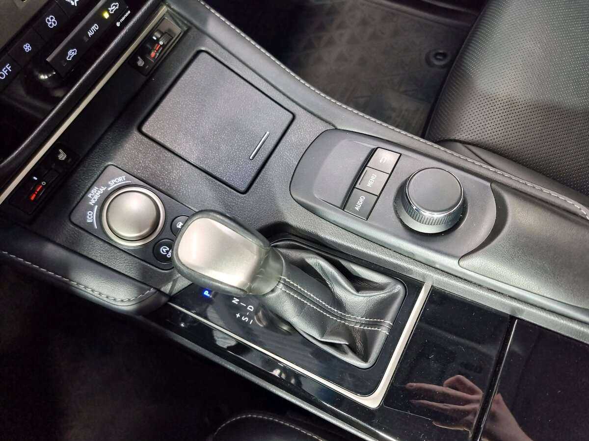 Lexus ES 200, 2016 Фото №22