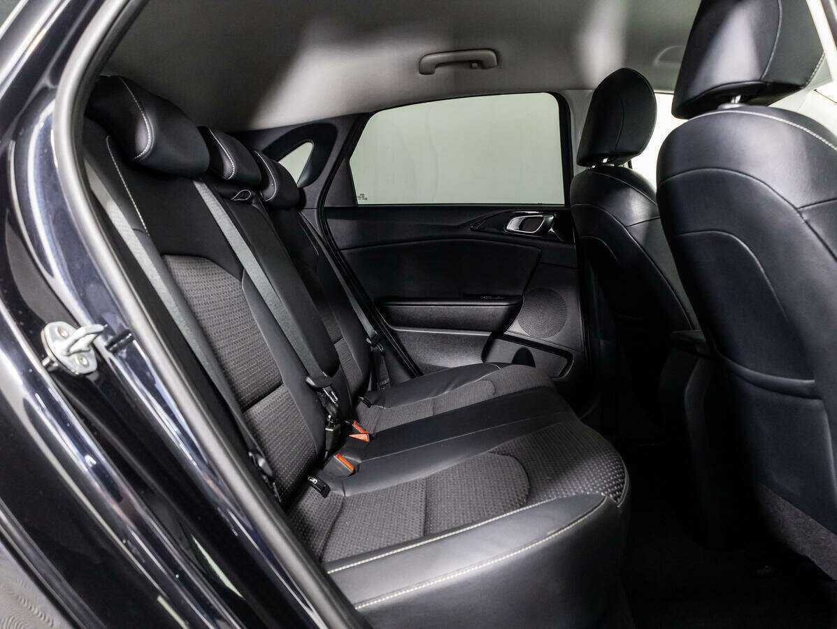 Kia Ceed, 2018 Фото №10