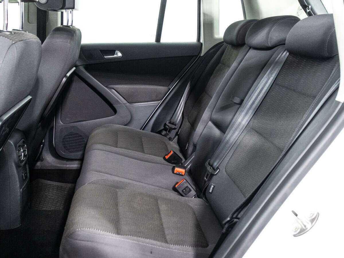 Volkswagen Tiguan, 2015 Фото №10