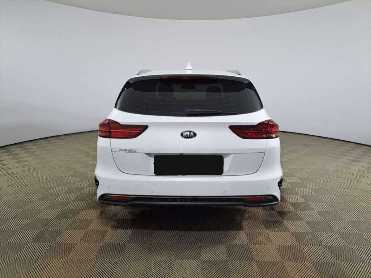 Kia Ceed, 2021 Фото №4