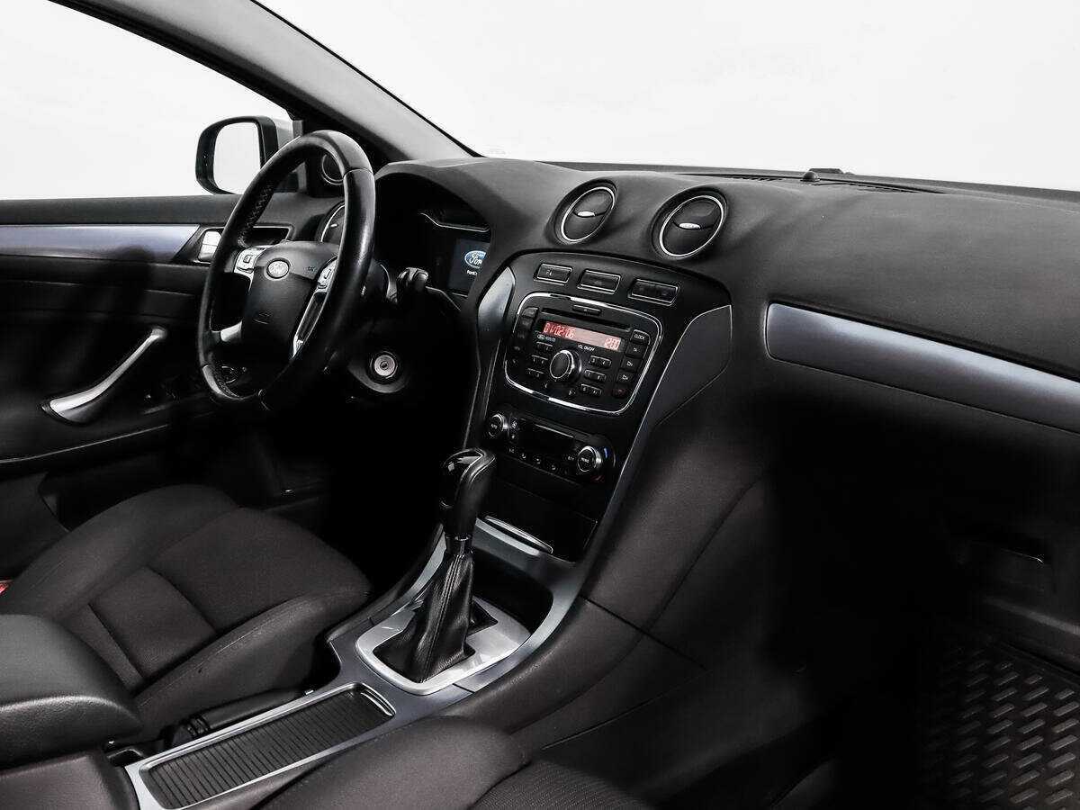 Ford Mondeo, 2012 Фото №12