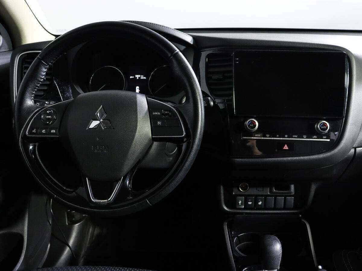 Mitsubishi Outlander, 2021 Фото №10
