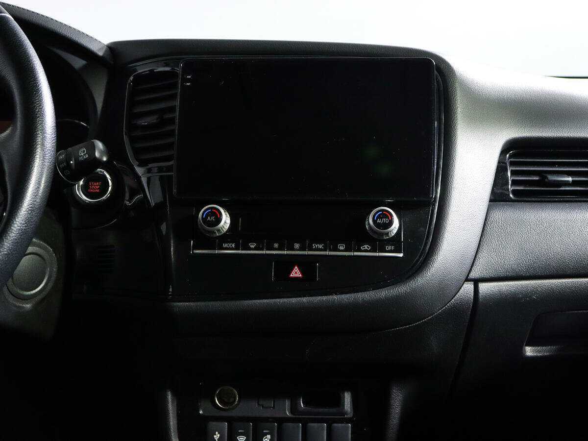 Mitsubishi Outlander, 2021 Фото №11