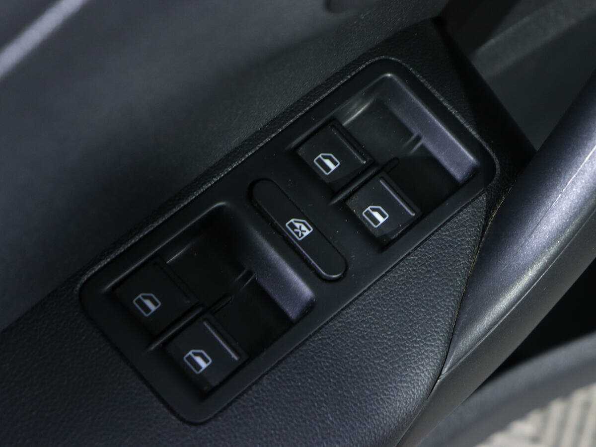 Volkswagen Polo, 2019 Фото №16