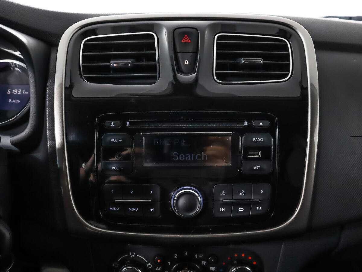 Renault Logan, 2014 Фото №13