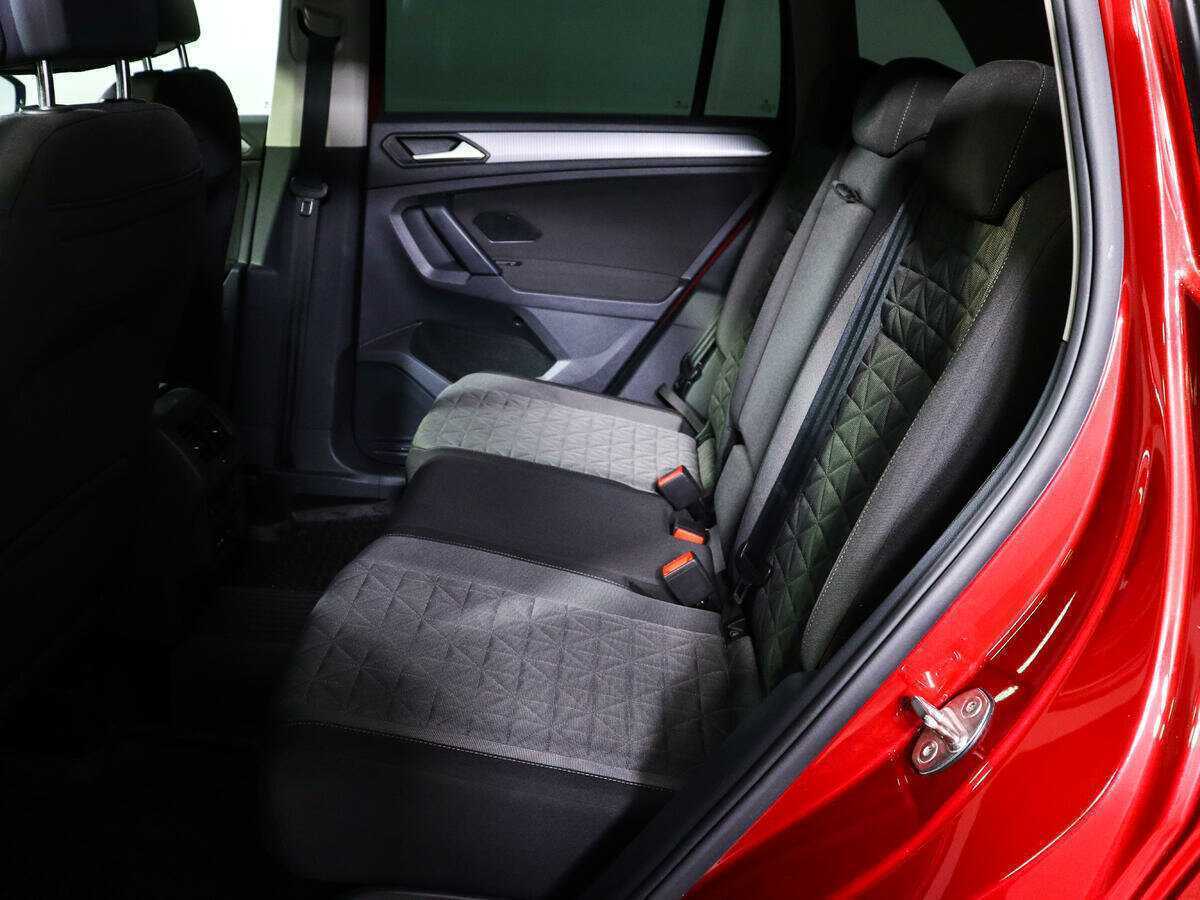 Volkswagen Tiguan, 2021 - 43 141 км. | Фото №8