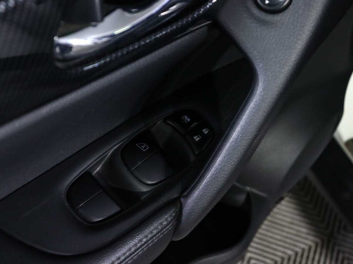 Nissan X-Trail, 2018 Фото №16