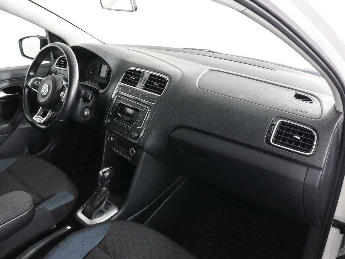 Volkswagen Polo, 2020 Фото №10