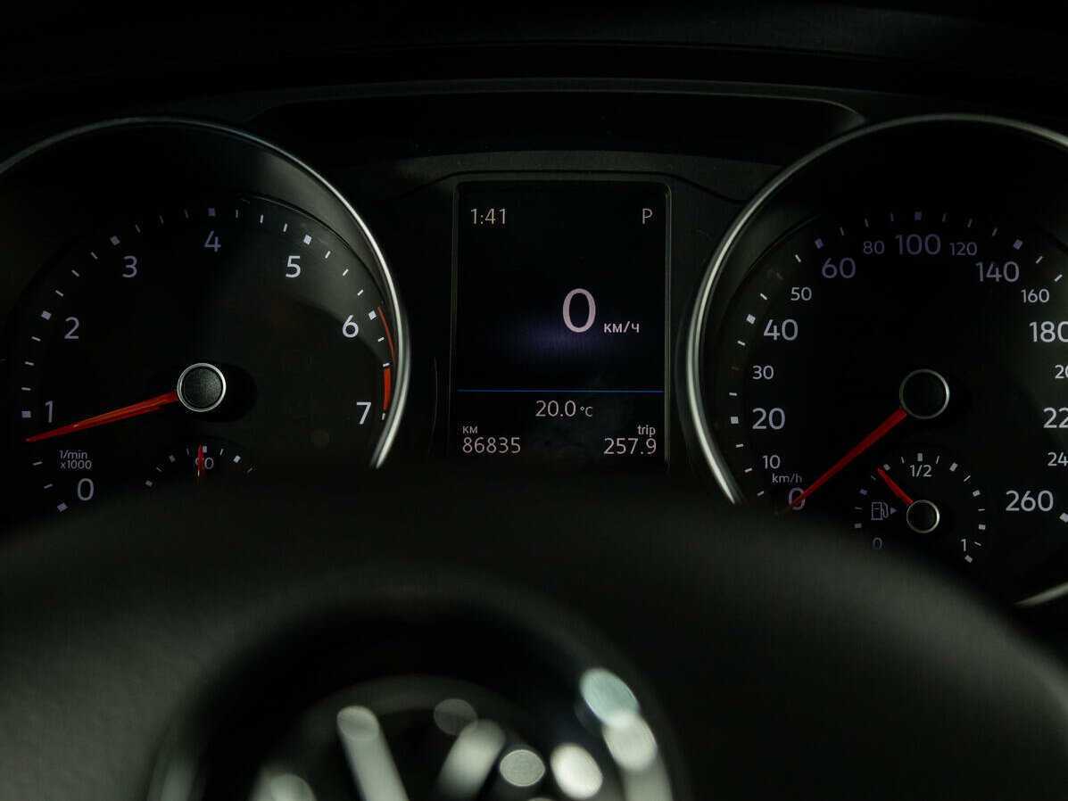 Volkswagen Tiguan L, 2018 Фото №11