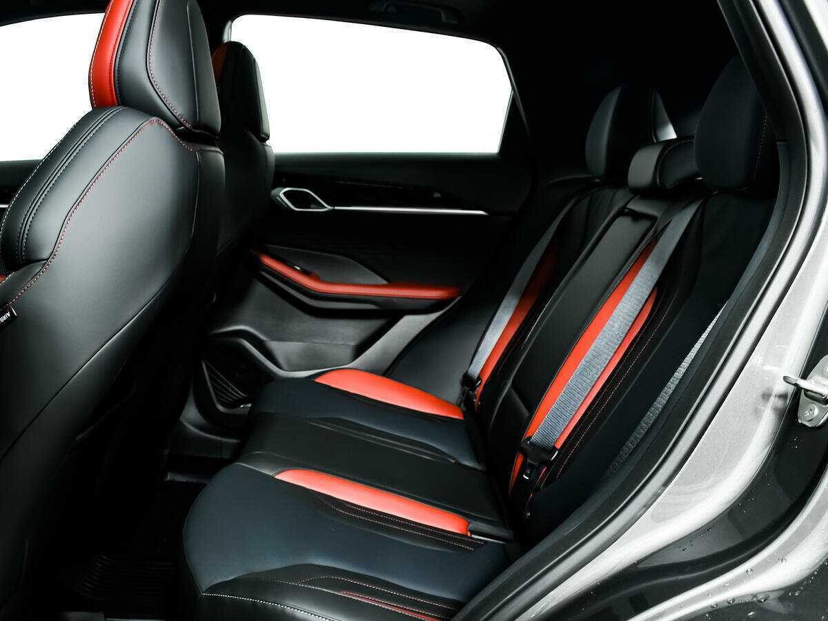 Geely Coolray, 2023 Фото №11