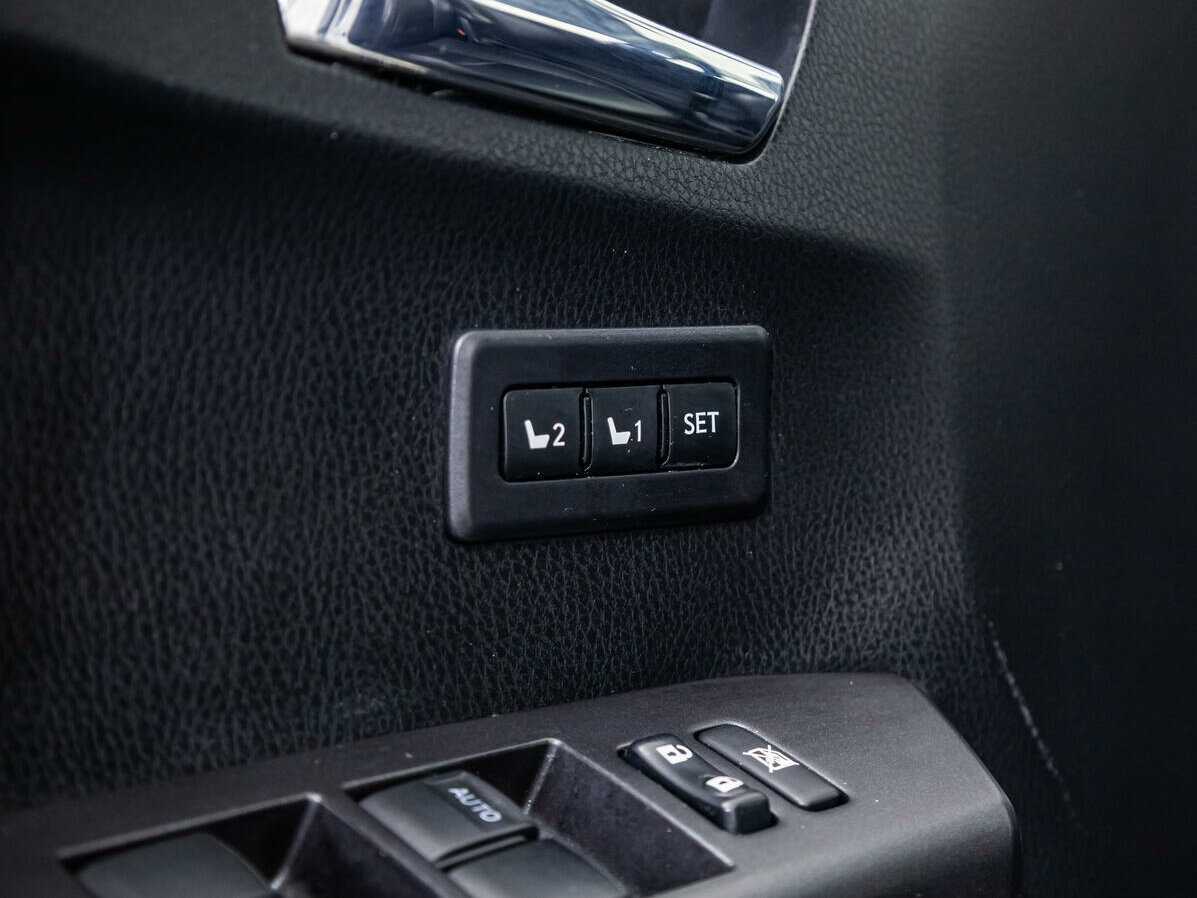 Toyota RAV4, 2018 Фото №14