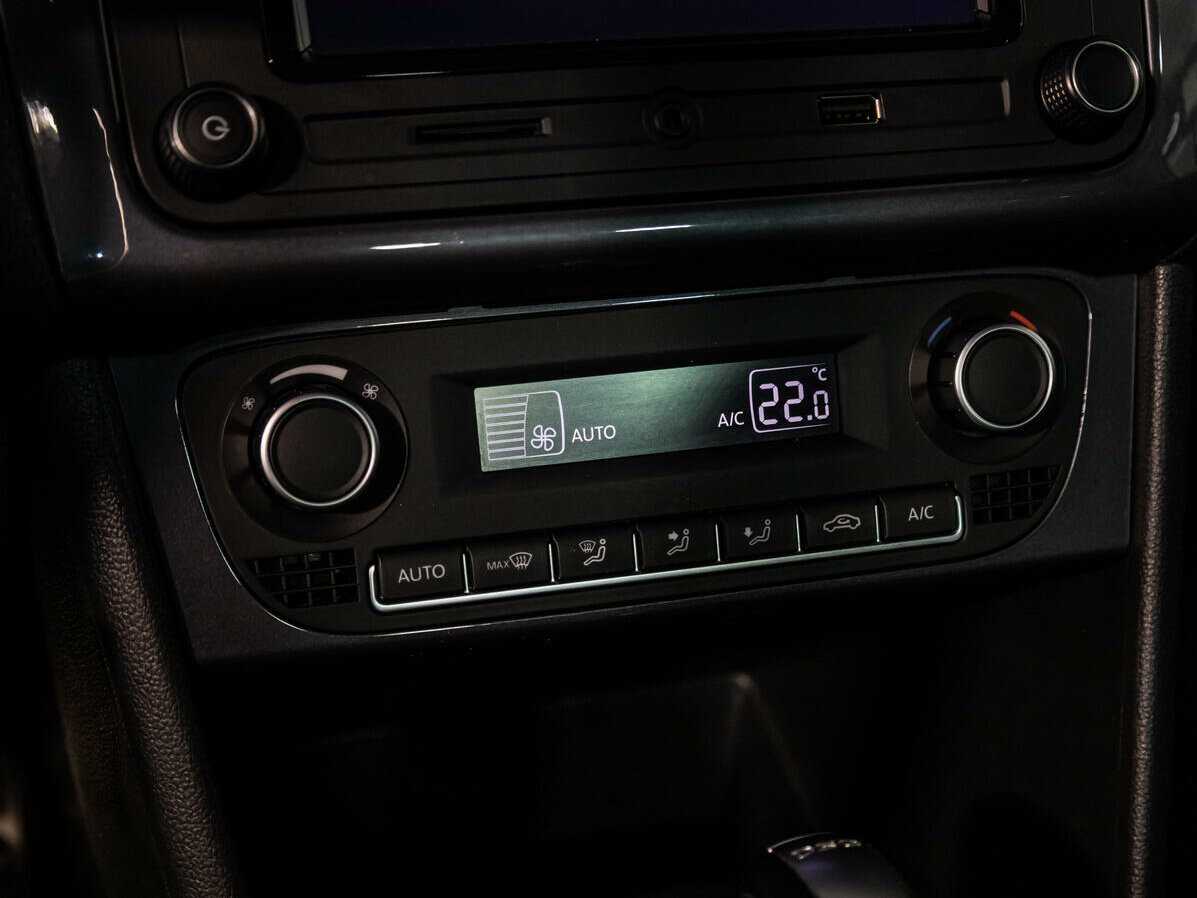 Volkswagen Polo, 2018 Фото №17