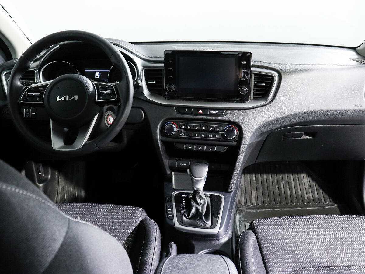 Kia Ceed, 2022 Фото №12