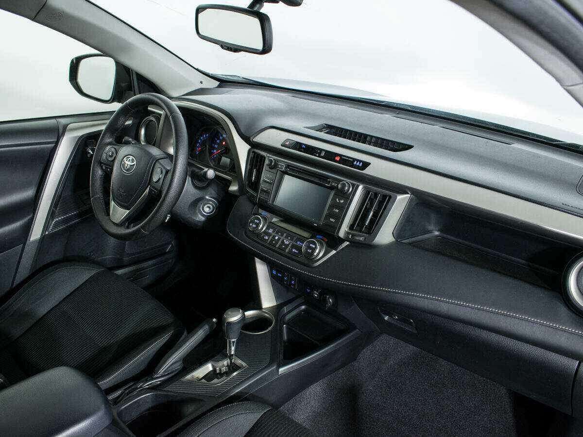 Toyota RAV4, 2015 Фото №9