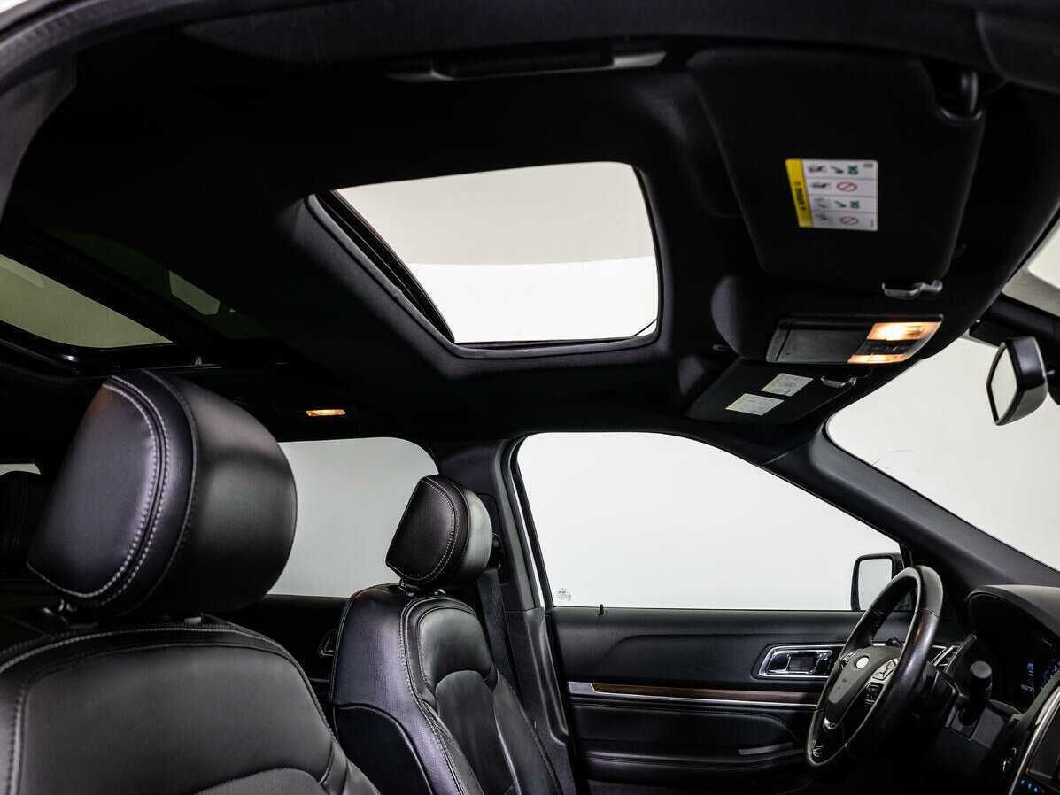 Ford Explorer, 2015 Фото №16