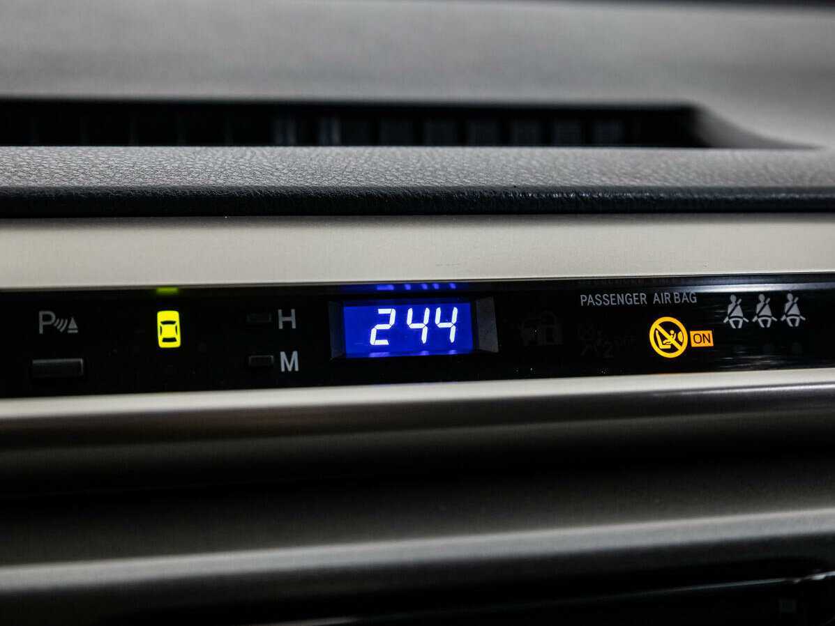 Toyota RAV4, 2012 Фото №9