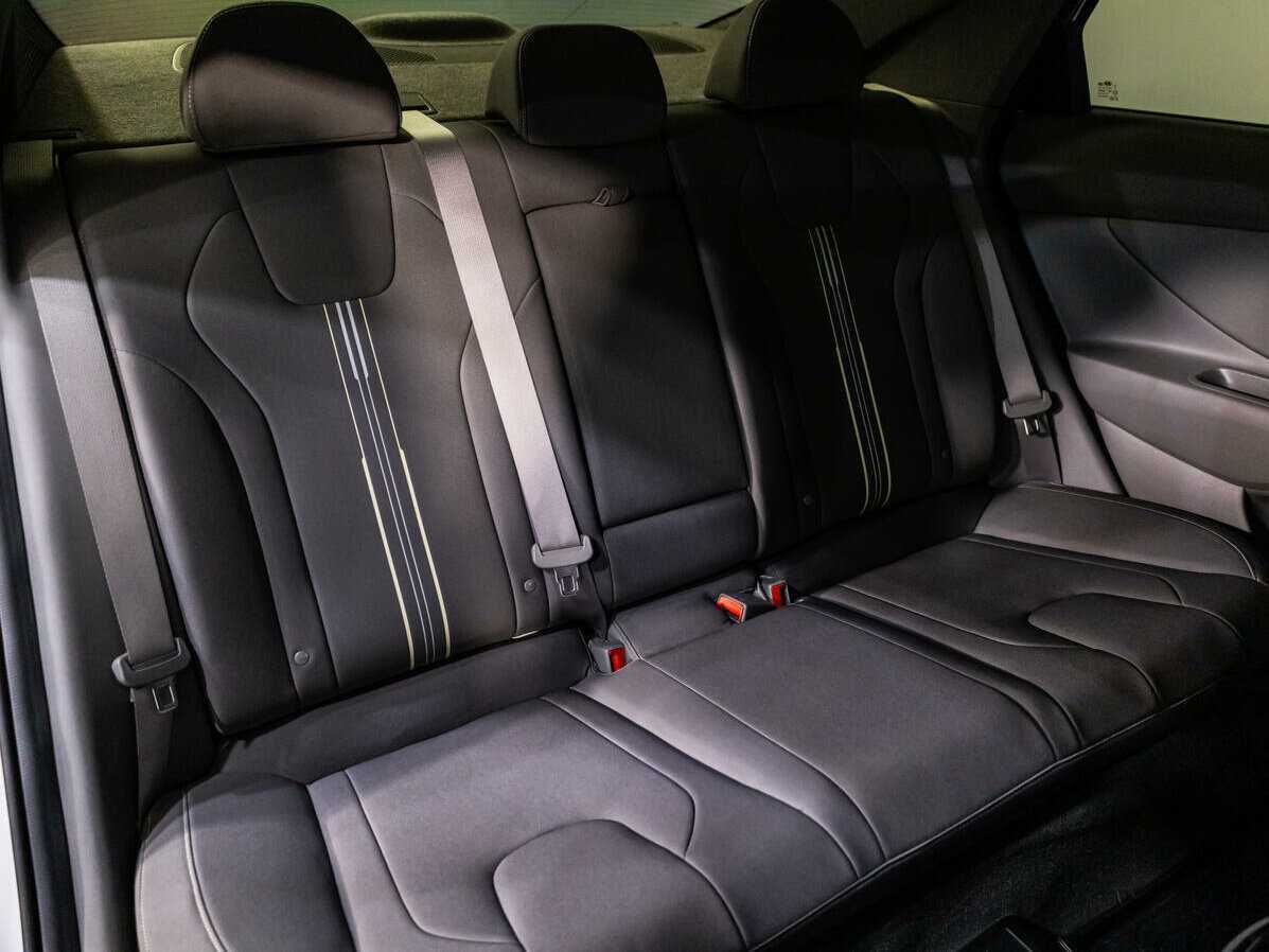 Hyundai Elantra, 2021 Фото №9