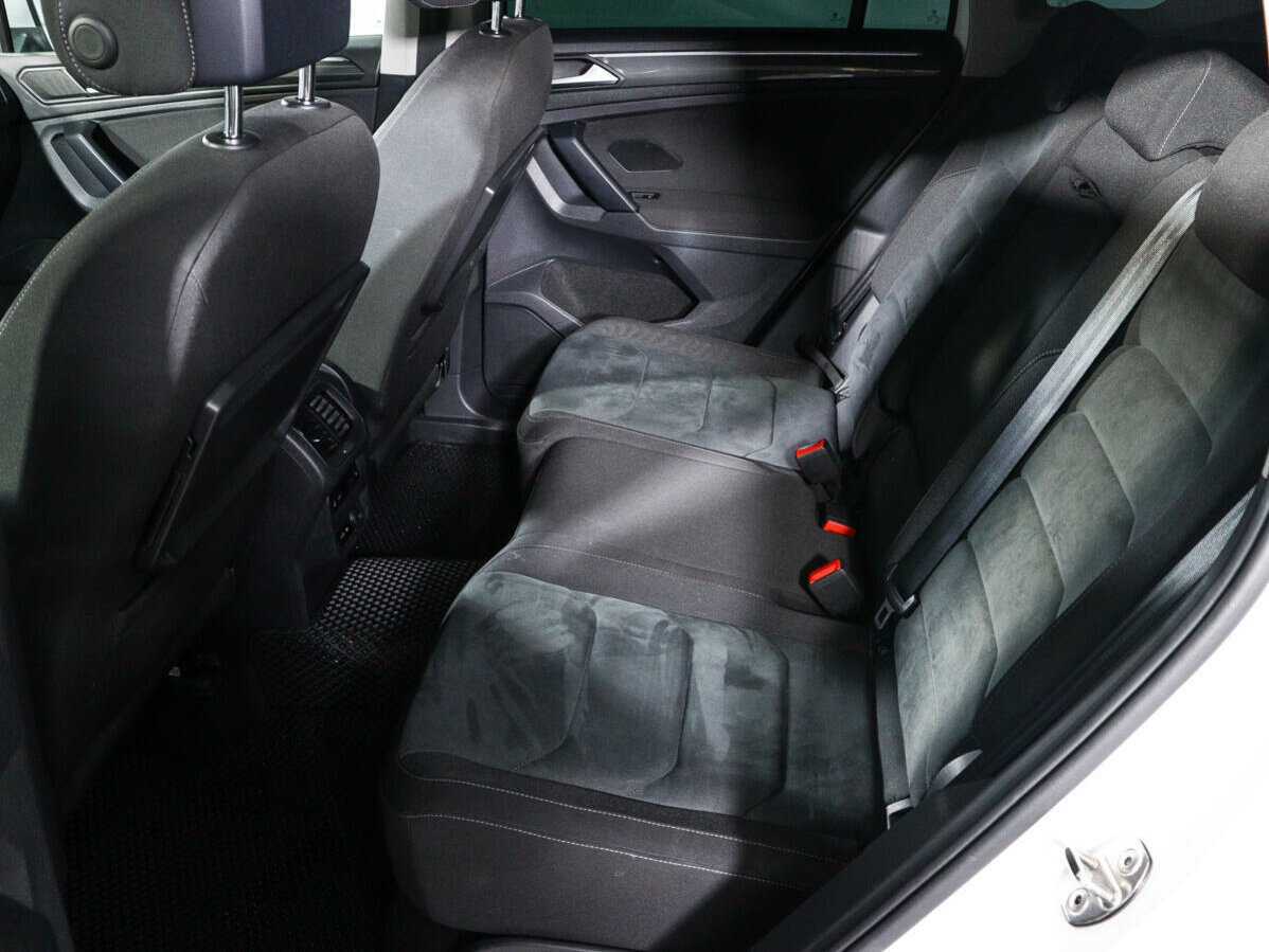 Volkswagen Tiguan, 2019 Фото №10