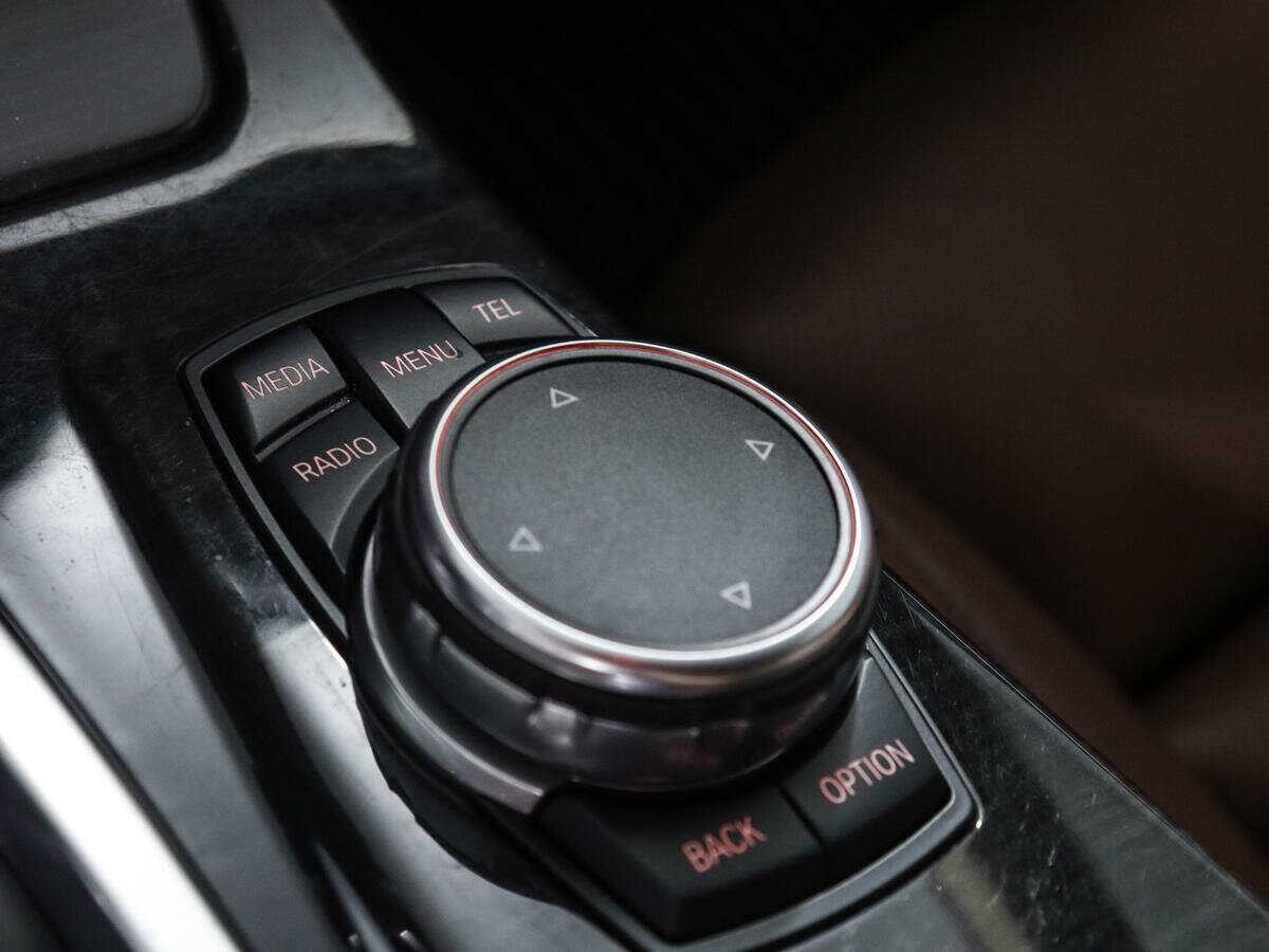 BMW 5 серии 528i xDrive, 2016 Фото №17