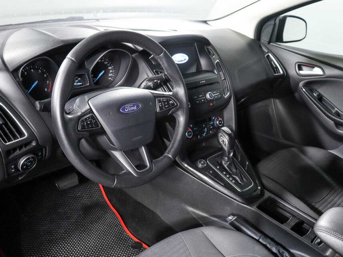 Ford Focus, 2018 Фото №11
